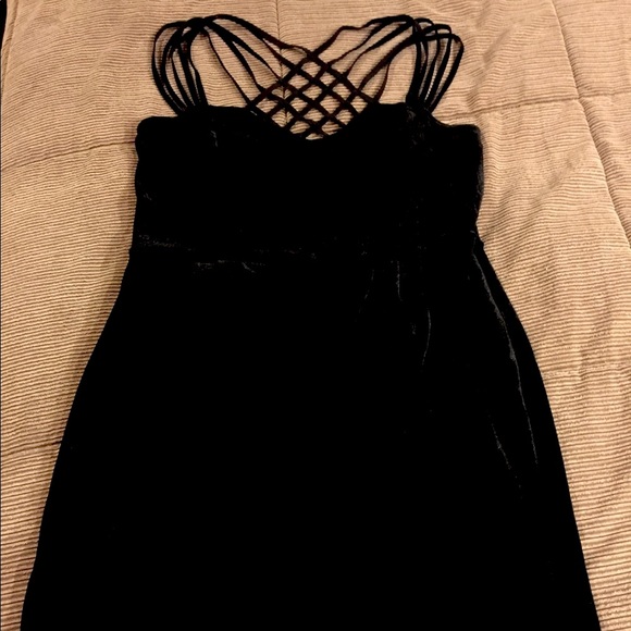 Black velvet cocktail dress - Picture 2 of 5